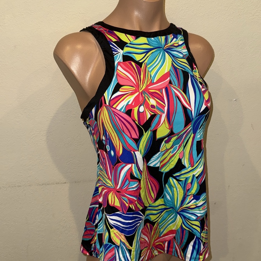 NWT 24th&Ocean high neck Tankini top underwire